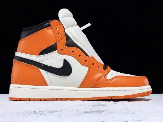 HYPE 555088-113 Air Shattered 1 Backboard Jordan Away 0521
